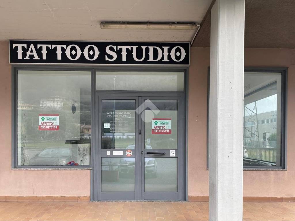 negozio in affitto a Rogno