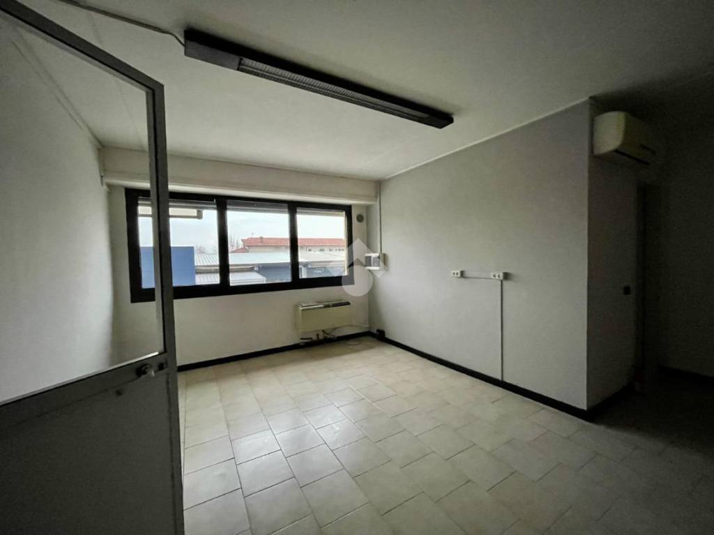 ufficio in affitto a Romano di Lombardia