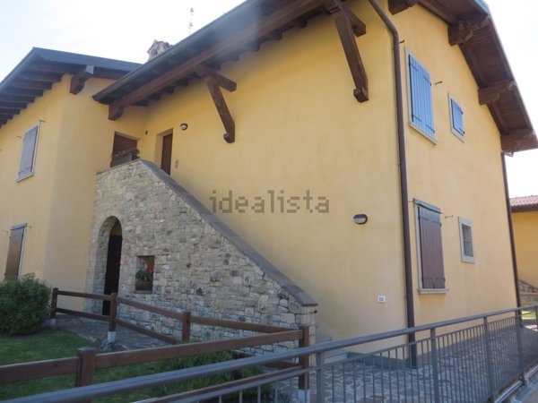 appartamento in affitto a Rovetta