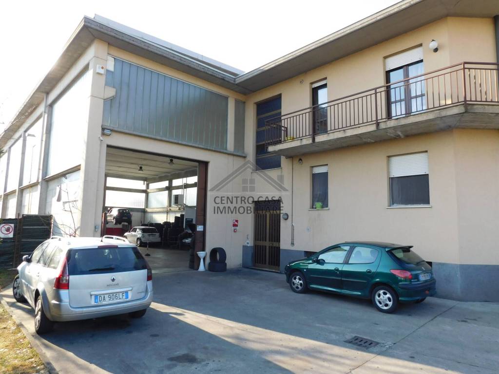 locale commerciale in affitto a San Paolo d'Argon