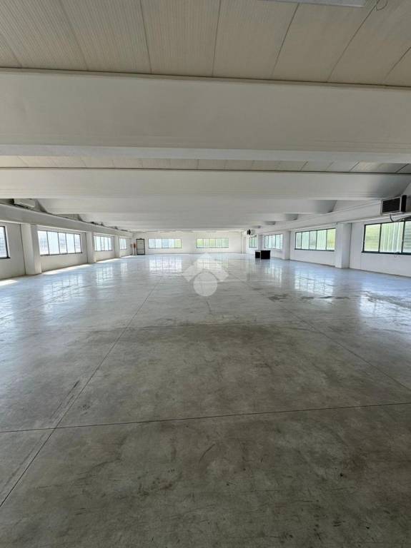 locale commerciale in affitto a San Paolo d'Argon