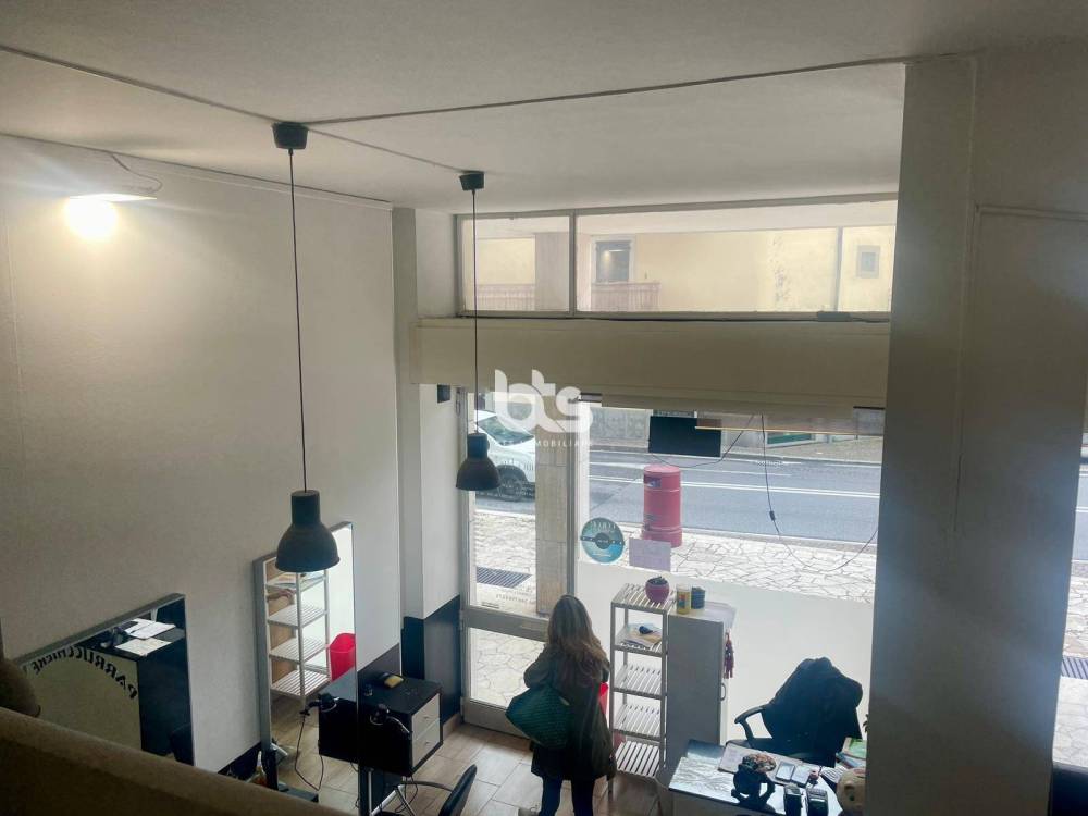 locale commerciale in affitto a Sarnico