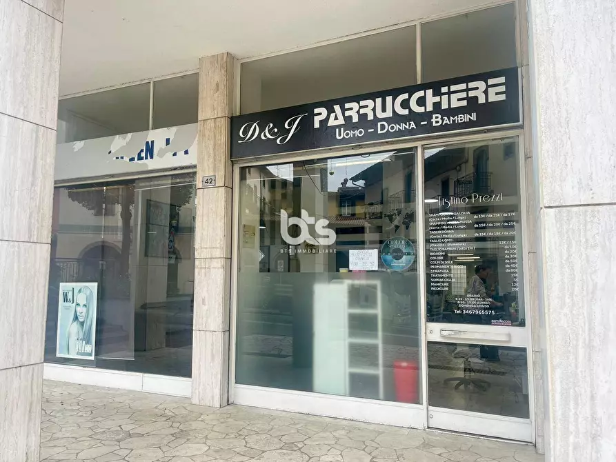 locale commerciale in affitto a Sarnico