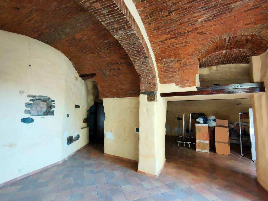 negozio in affitto a Sarnico