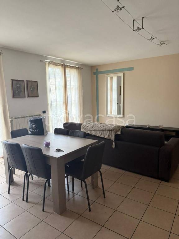 appartamento in affitto a Sarnico