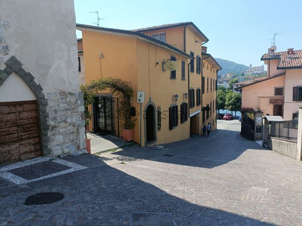 negozio in affitto a Sarnico