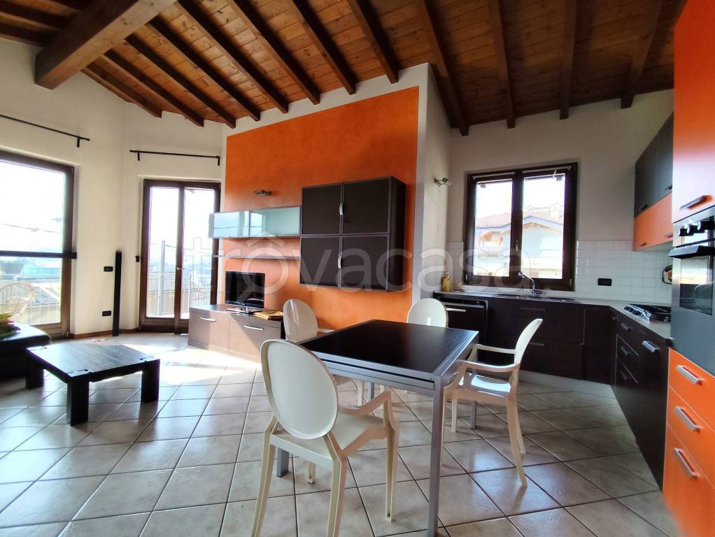 appartamento in affitto a Sarnico