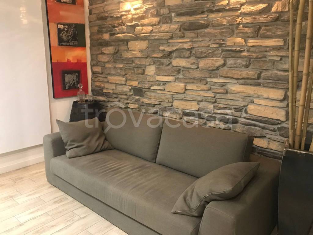 appartamento in affitto a Sarnico in zona Rudello