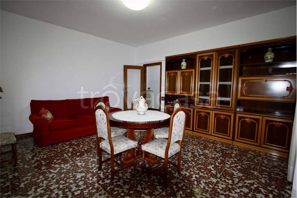 appartamento in affitto a Scanzorosciate