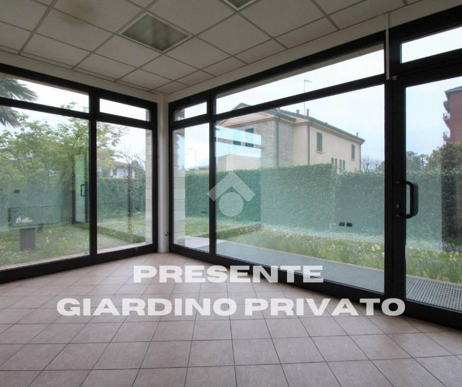 ufficio in affitto a Scanzorosciate in zona Calvarola