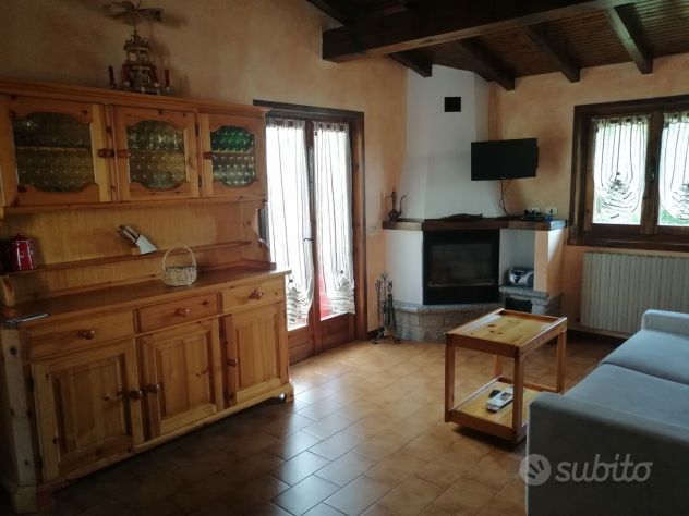 appartamento in affitto a Selvino