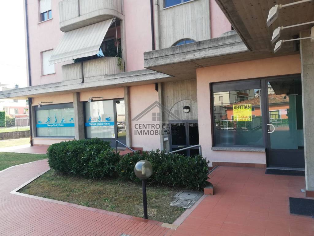 negozio in affitto a Seriate