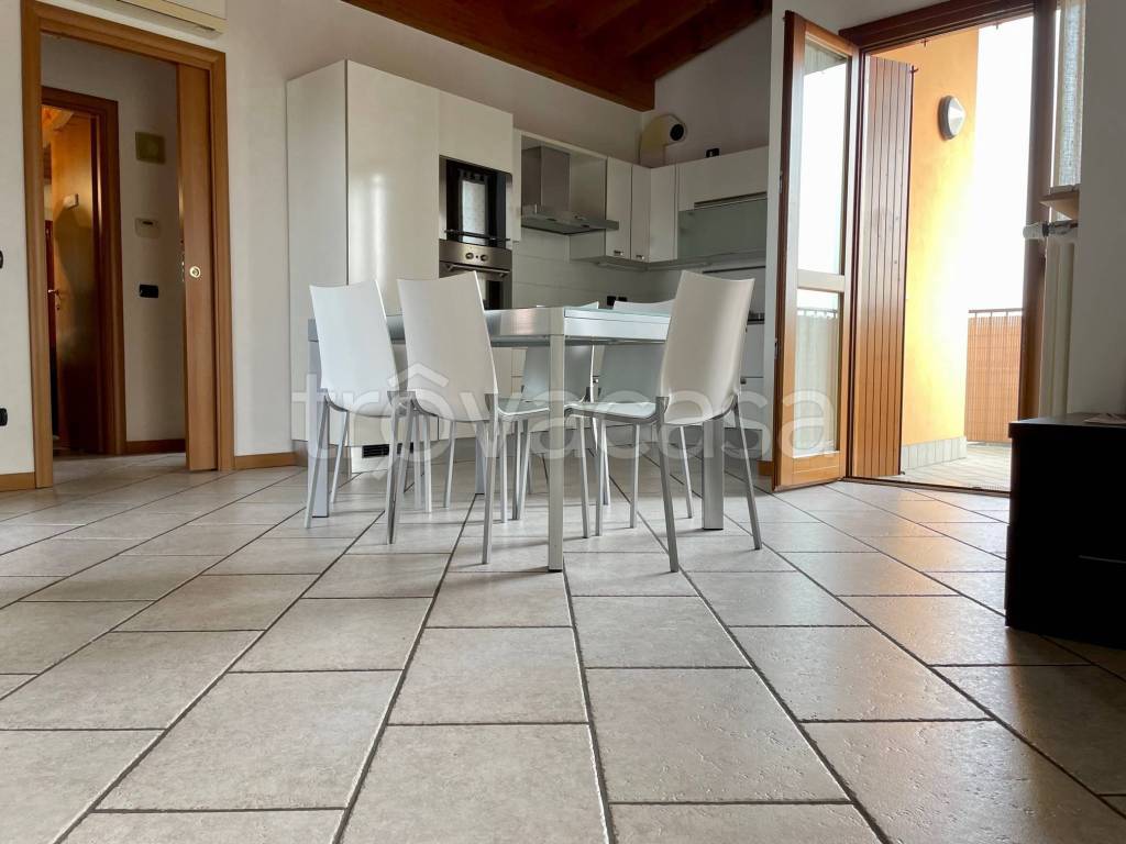 appartamento in affitto a Seriate