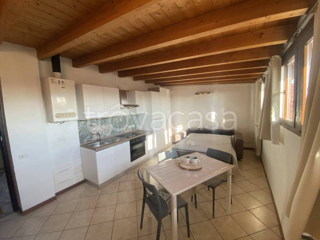 appartamento in affitto a Seriate