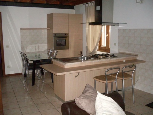 appartamento in affitto a Seriate in zona Paderno