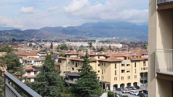 appartamento in affitto a Seriate in zona Paderno