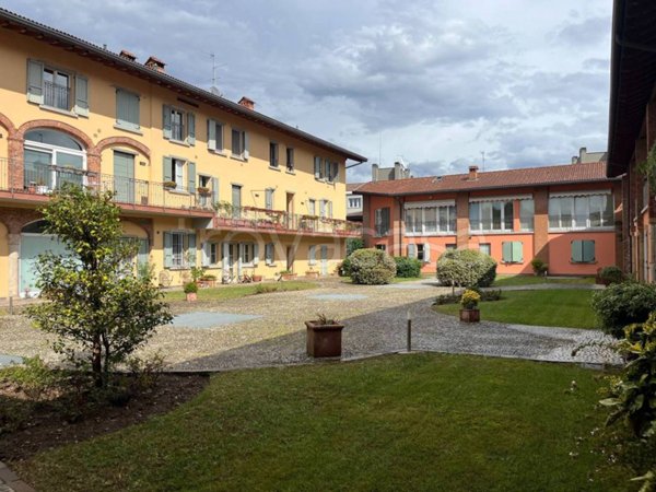 appartamento in affitto a Seriate in zona Paderno