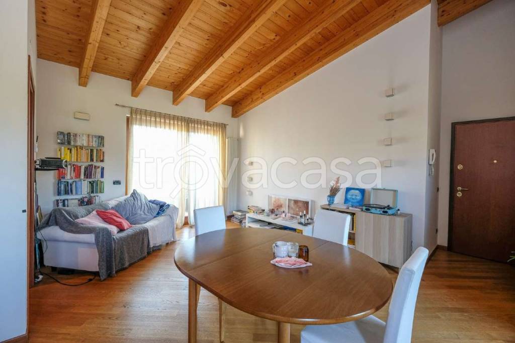 appartamento in affitto a Sorisole