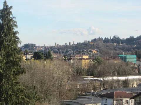 ufficio in affitto a Sorisole in zona Azzonica