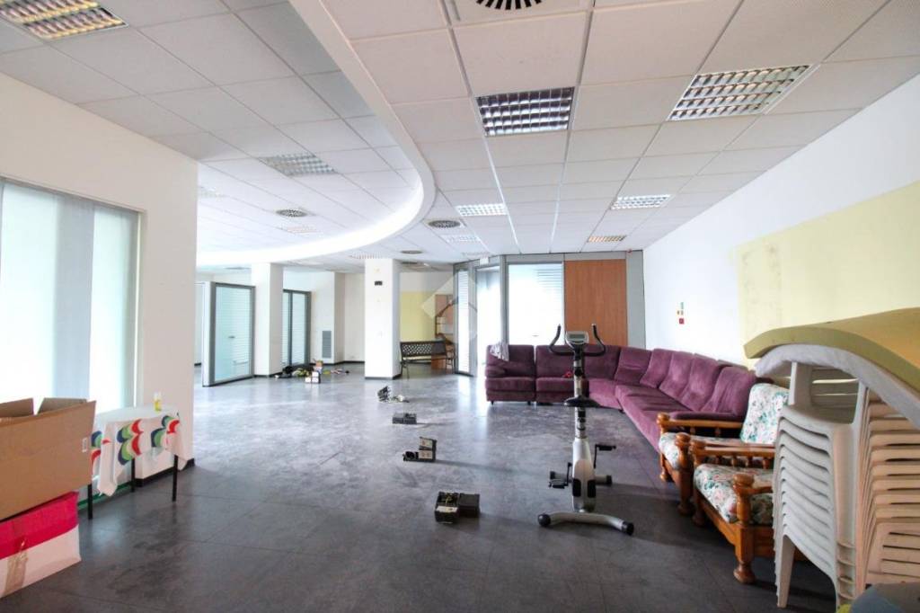 ufficio in affitto a Sotto il Monte Giovanni XXIII