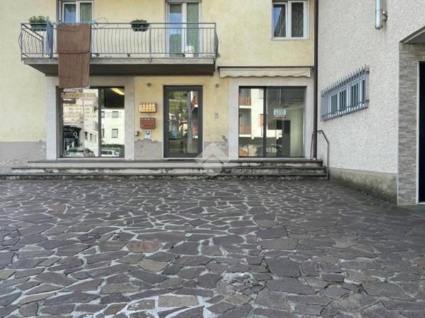 negozio in affitto a Sovere