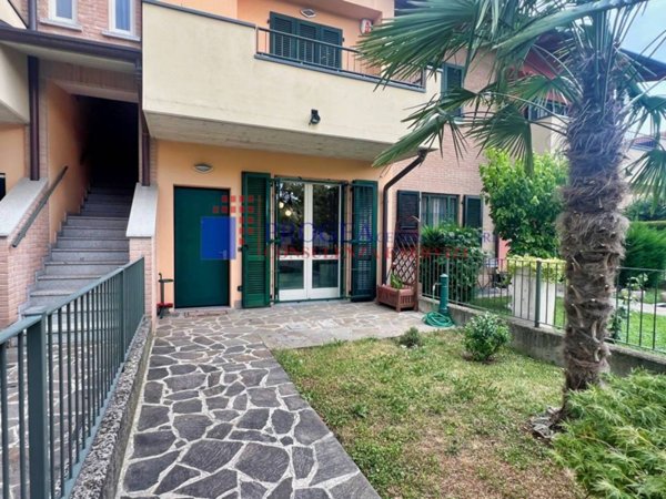 appartamento in affitto a Stezzano