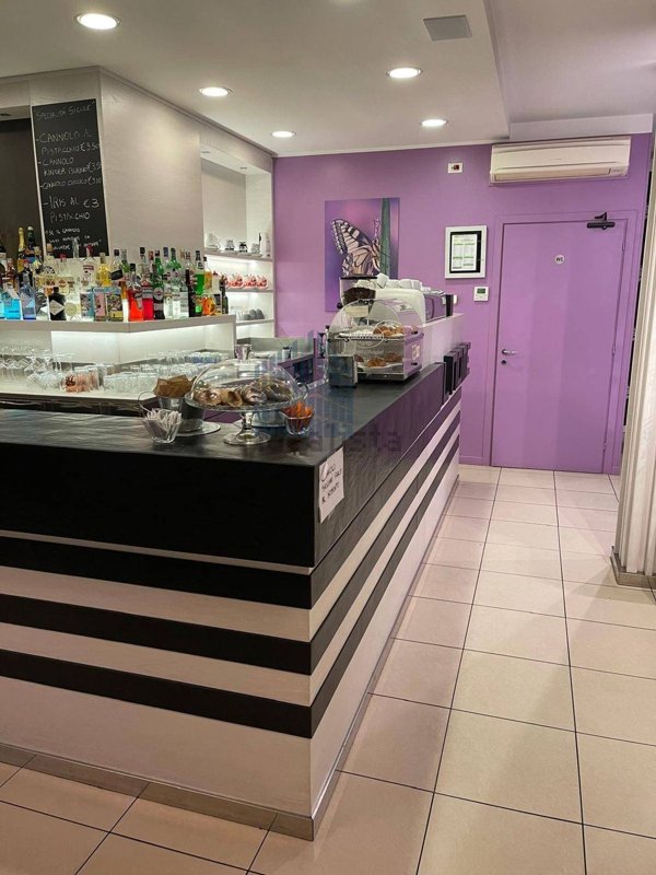 negozio in affitto a Stezzano