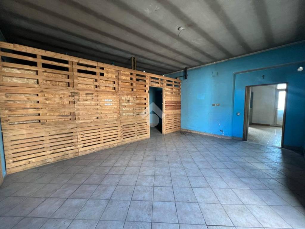 locale commerciale in affitto ad Avigliana