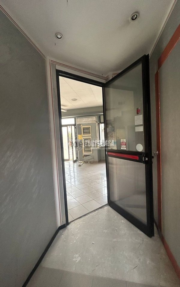 locale commerciale in affitto ad Avigliana