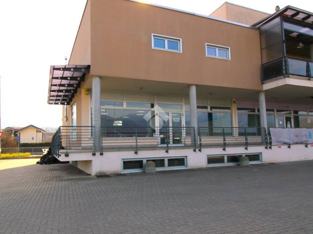 locale commerciale in affitto ad Avigliana