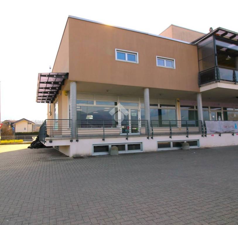 locale commerciale in affitto ad Avigliana