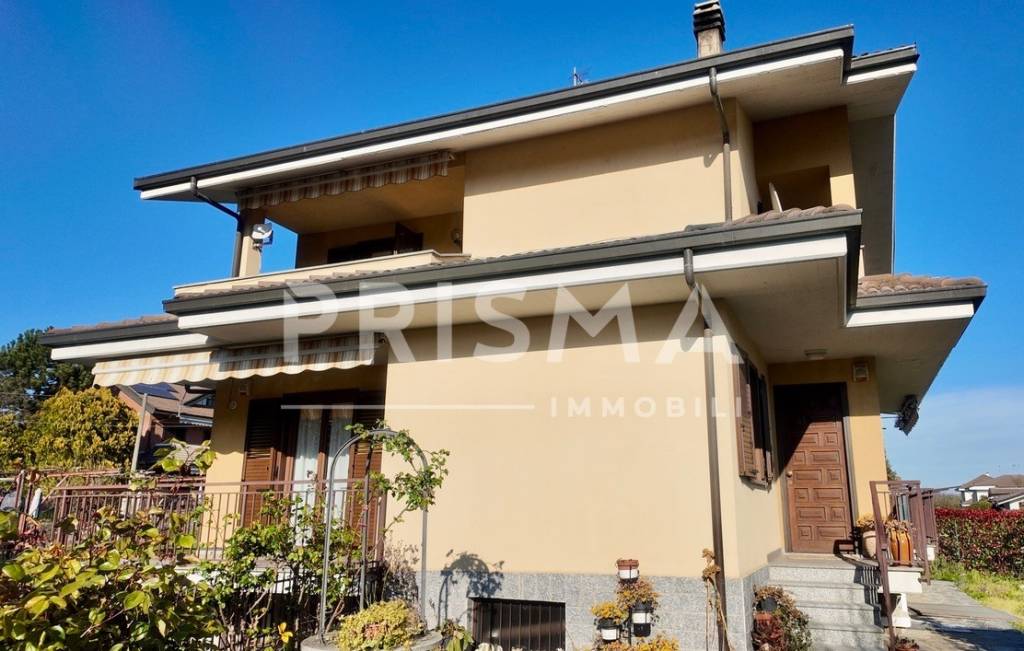 casa indipendente in affitto ad Avigliana