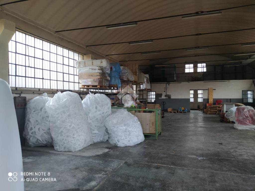 locale commerciale in affitto a Telgate
