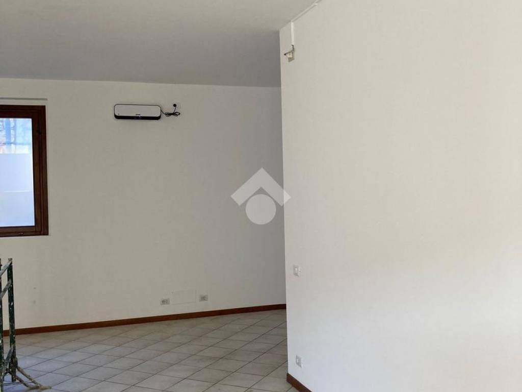 negozio in affitto a Telgate