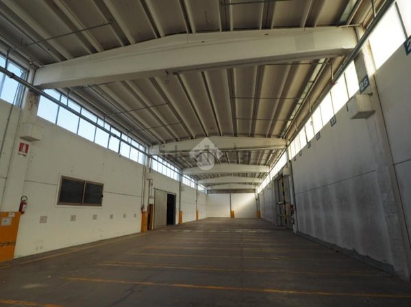 locale commerciale in affitto a Telgate