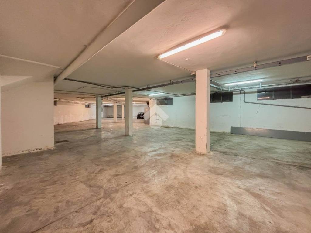 locale commerciale in affitto a Terno d'Isola