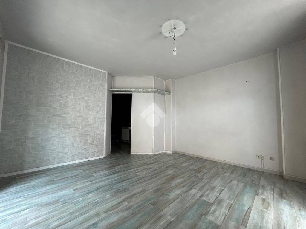 negozio in affitto a Terno d'Isola