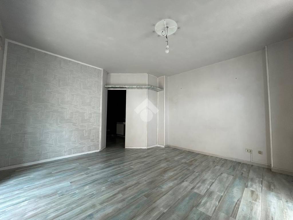 negozio in affitto a Terno d'Isola