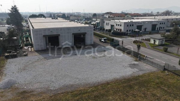 locale commerciale in affitto a Trescore Balneario