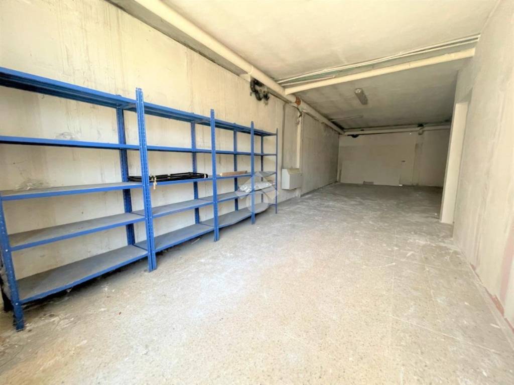 locale di sgombero in affitto a Trescore Balneario