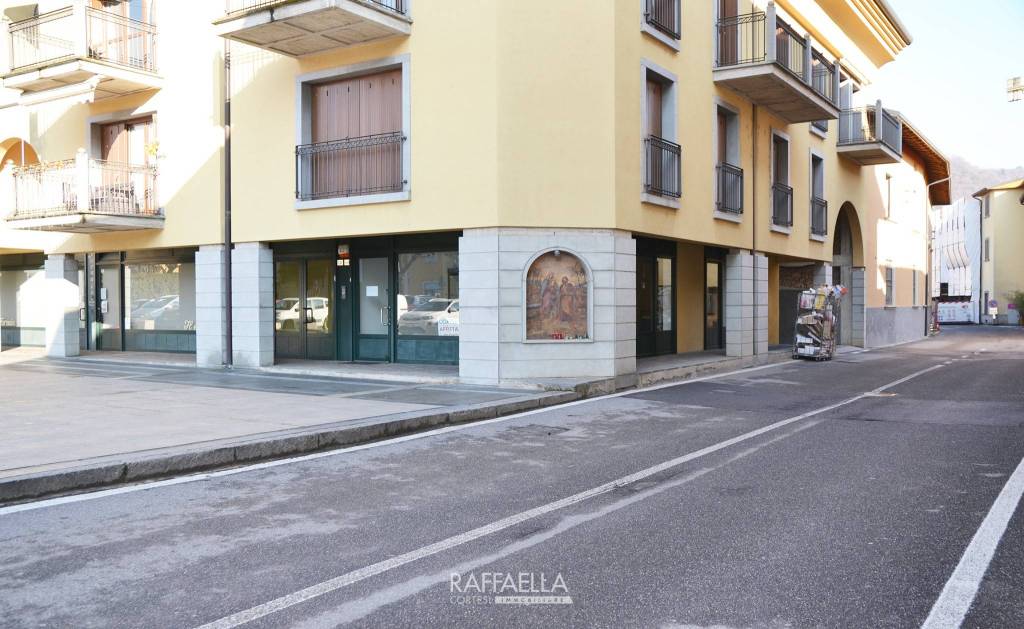 negozio in affitto a Trescore Balneario