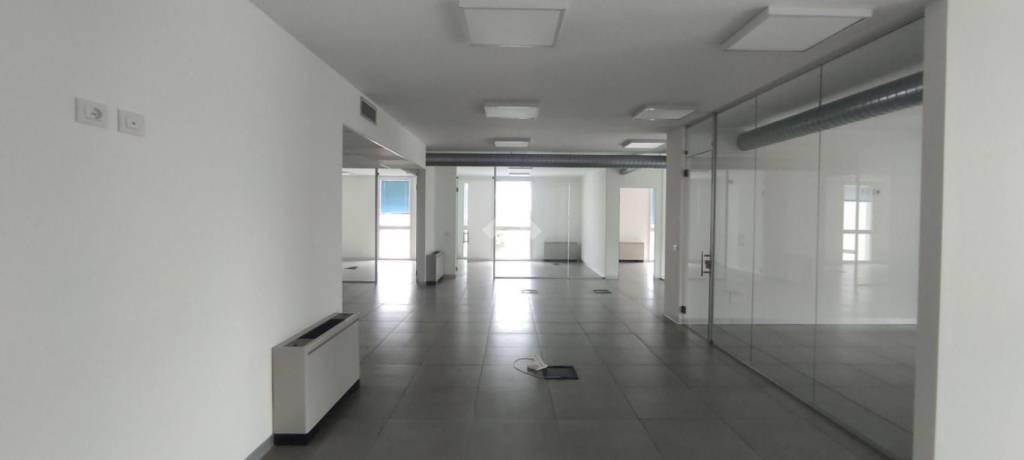 negozio in affitto a Trescore Balneario