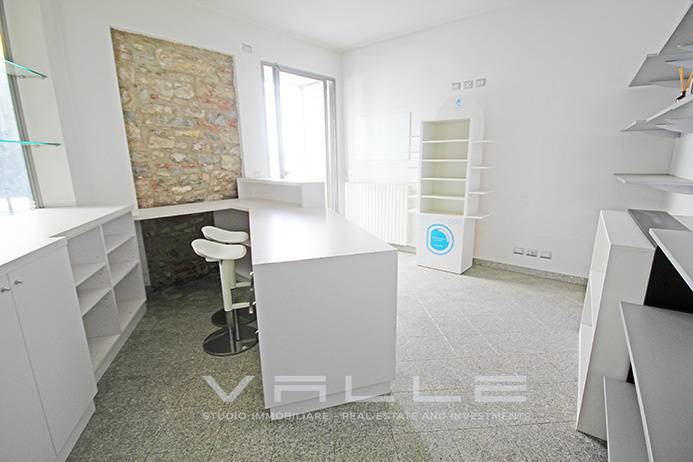 negozio in affitto a Trescore Balneario