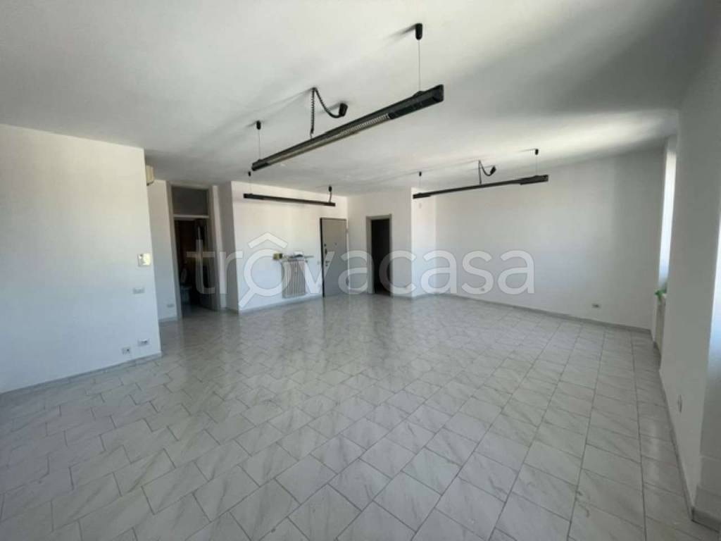 ufficio in affitto a Trescore Balneario