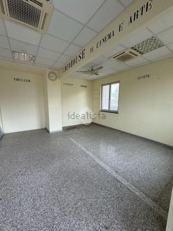 locale commerciale in affitto a Trescore Balneario