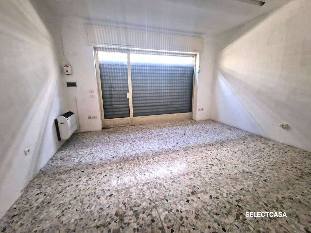 negozio in affitto a Treviglio