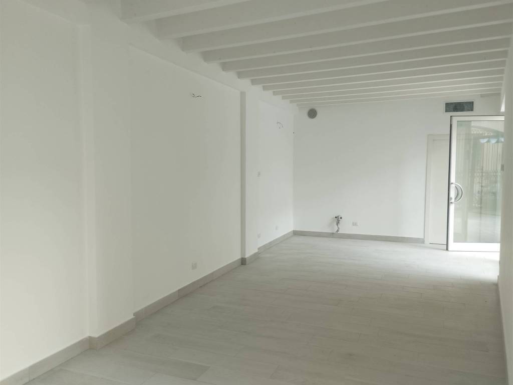 monolocale in affitto a Treviglio