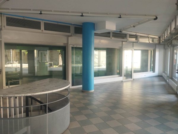 negozio in affitto a Treviglio