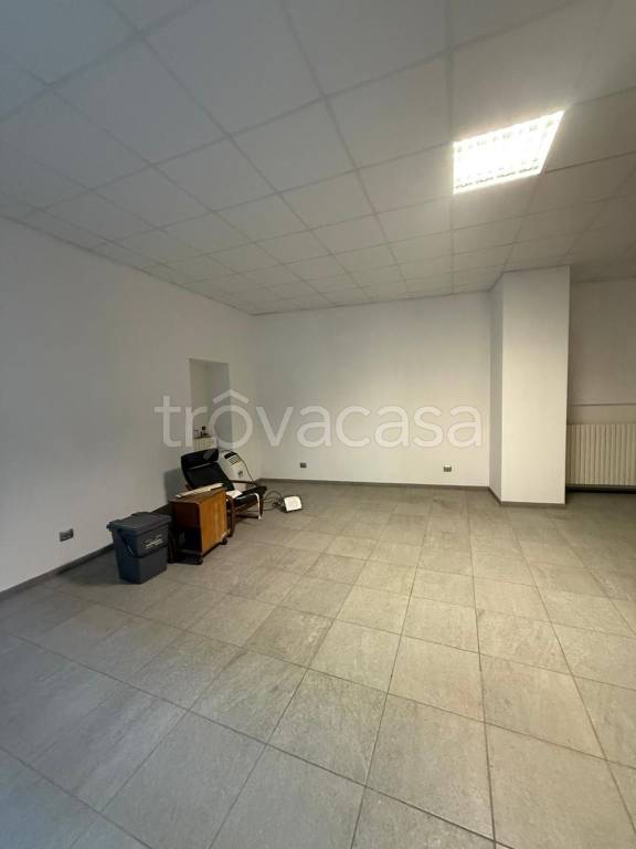 negozio in affitto a Treviglio
