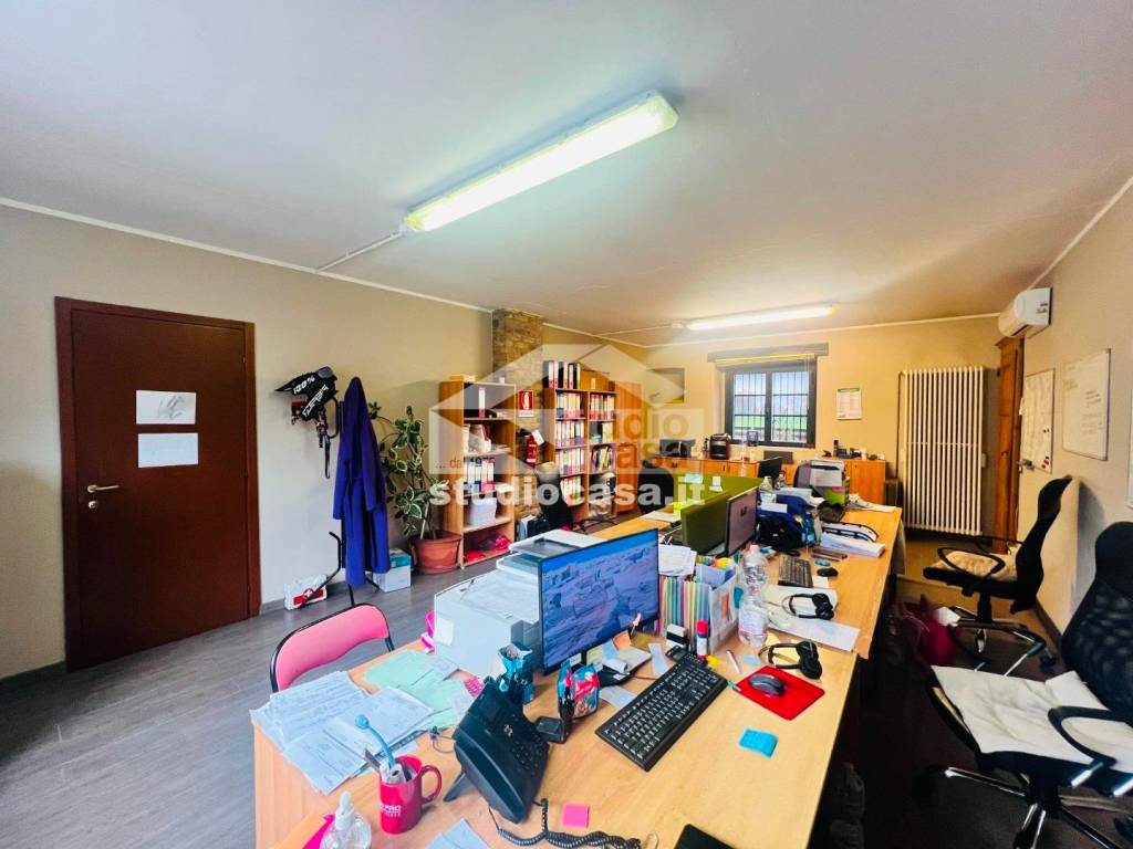 negozio in affitto a Treviglio